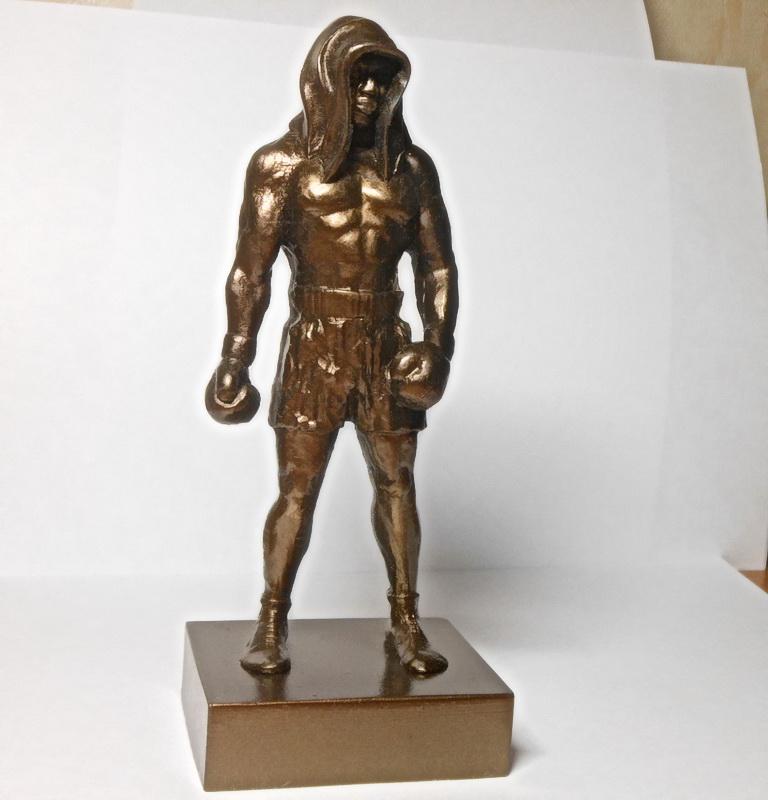 Сувенир Боксёр с полотенцем в виде капюшона купить