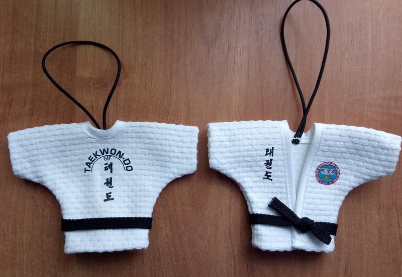 Сувенир Кимоно тхэквондо GTF сувенирное Арт.Тк-05 купить
