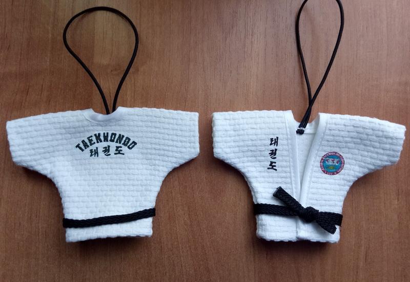 Сувенир Кимоно тхэквондо GTF сувенирное Арт.Тк-06 купить