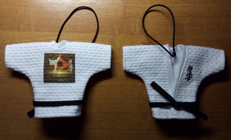 Сувенир Кимоно каратэ киокушинкай Арт.КК-07 купить